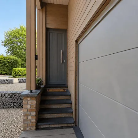 Holiday home Bosanemoon - & Sauna - Omheinde Tuin - Te *